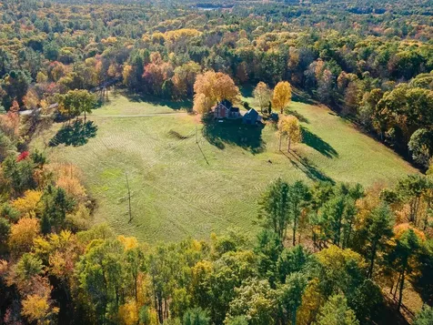 4 Thompson Mill Road Lee NH 03861