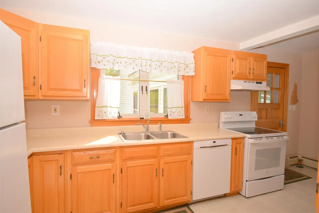 41 Prospect Street Newport NH 03773