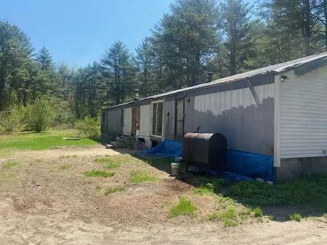 22 Clough Road Effingham NH 03882