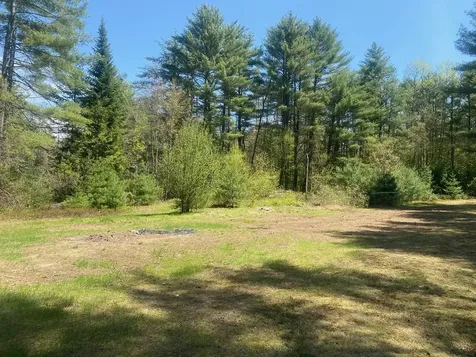 22 Clough Road Effingham NH 03882