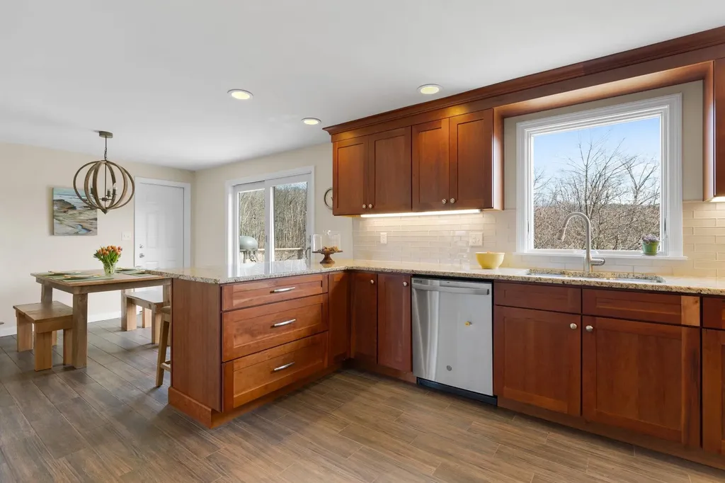 191 Barker Street North Andover MA 01845