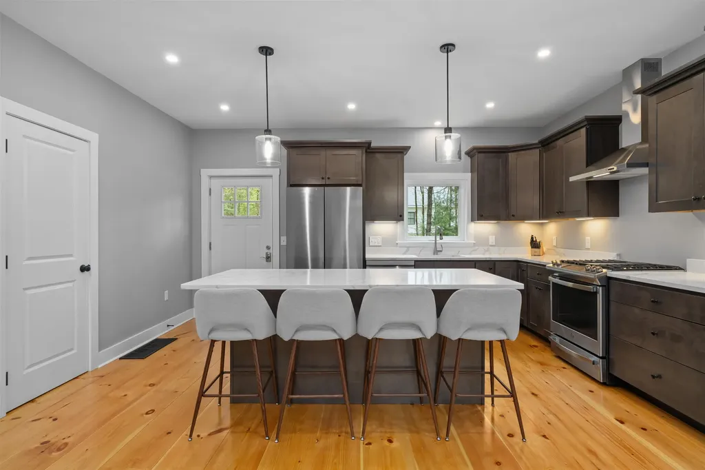 42 Smoke Rise Road New Hampton NH 03256