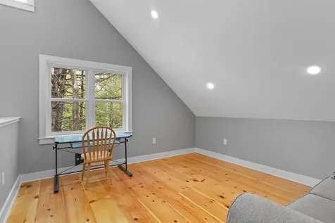 42 Smoke Rise Road New Hampton NH 03256