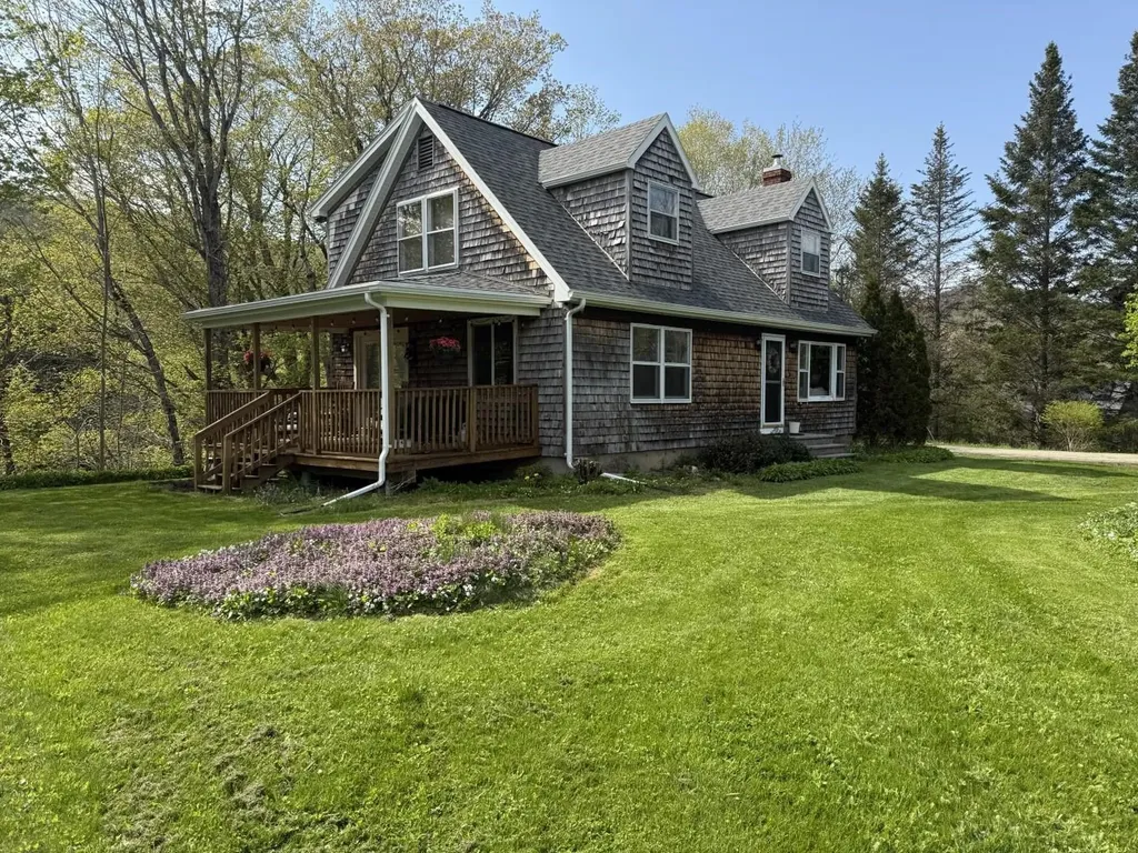 9248 Main Road Huntington VT 05462