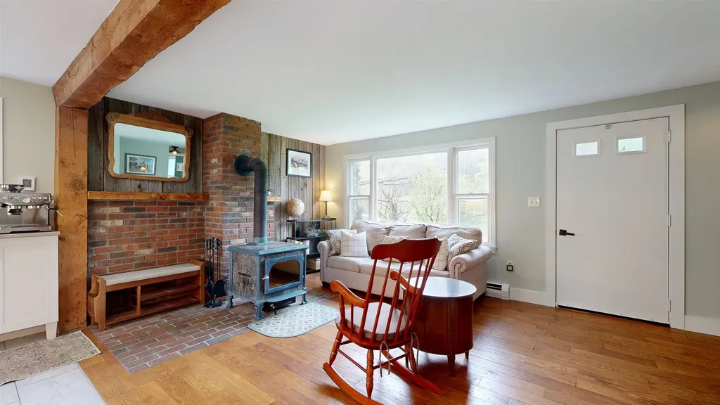 9248 Main Road Huntington VT 05462