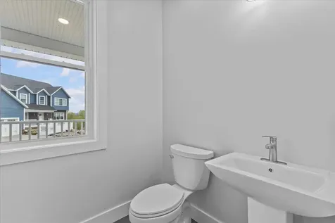 91 Ernest Way Hinesburg VT 05461