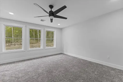 91 Ernest Way Hinesburg VT 05461
