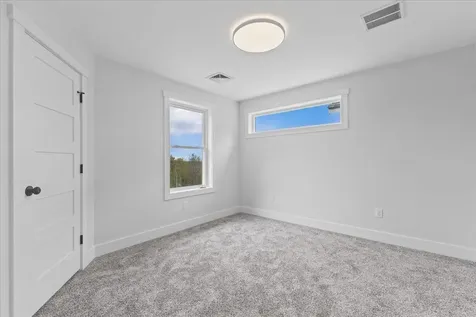 91 Ernest Way Hinesburg VT 05461