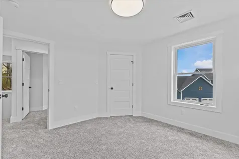 91 Ernest Way Hinesburg VT 05461