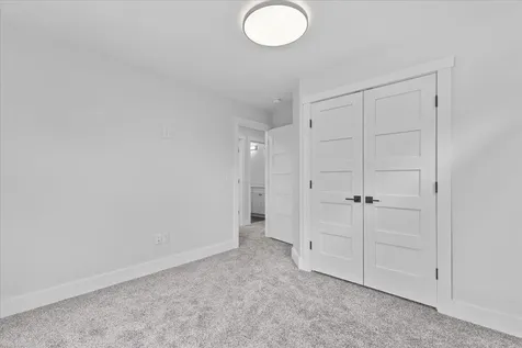 91 Ernest Way Hinesburg VT 05461