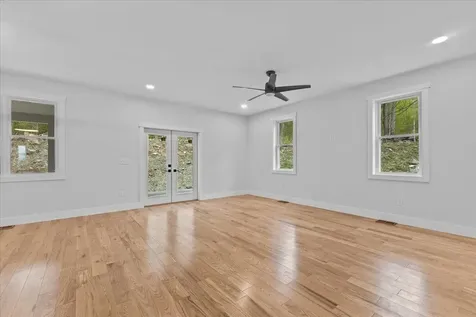91 Ernest Way Hinesburg VT 05461