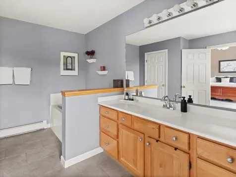 77 Bower Street South Burlington VT 05403