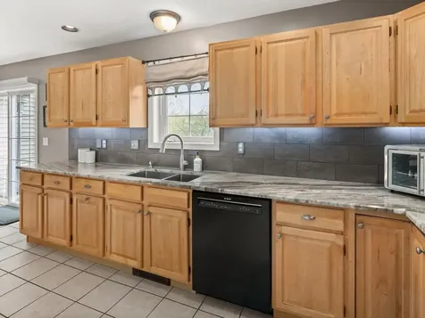 77 Bower Street South Burlington VT 05403