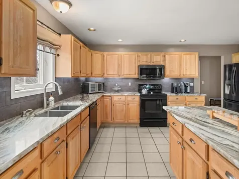 77 Bower Street South Burlington VT 05403
