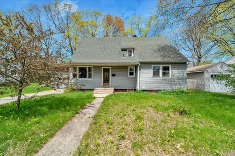 127 Edgemoor Drive Burlington VT 05408