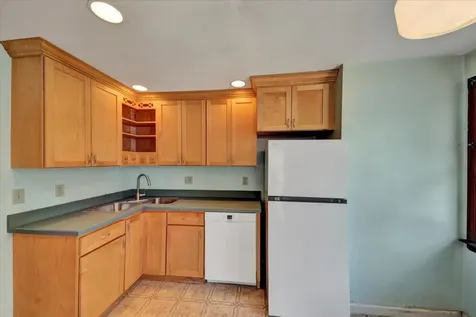 127 Edgemoor Drive Burlington VT 05408