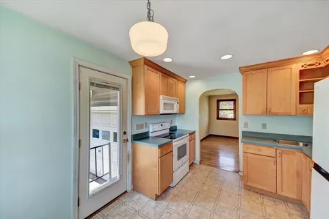 127 Edgemoor Drive Burlington VT 05408