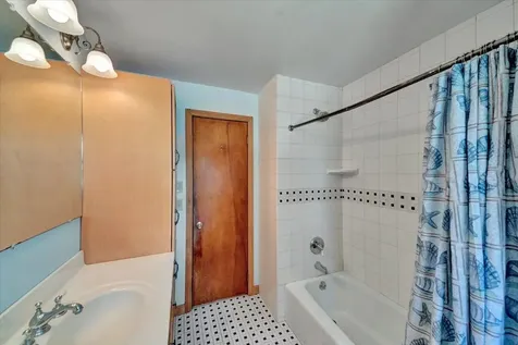 127 Edgemoor Drive Burlington VT 05408