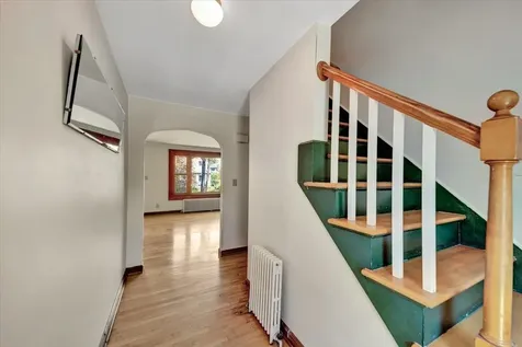 127 Edgemoor Drive Burlington VT 05408