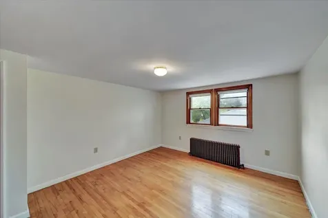 127 Edgemoor Drive Burlington VT 05408
