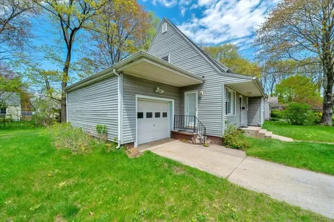 127 Edgemoor Drive Burlington VT 05408