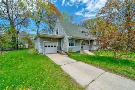127 Edgemoor Drive Burlington VT 05408