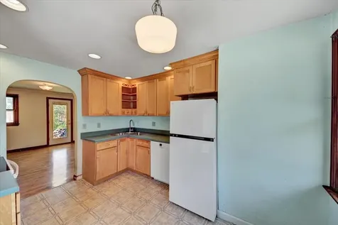 127 Edgemoor Drive Burlington VT 05408