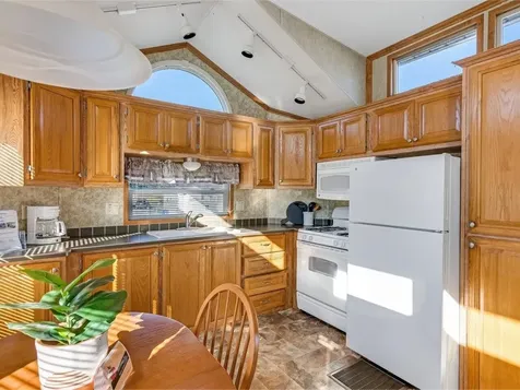 10 Salmon Lane South Hero VT 05486