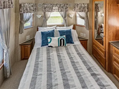 10 Salmon Lane South Hero VT 05486