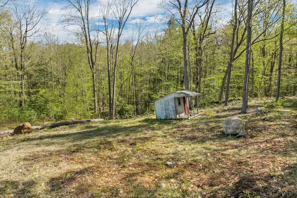 113 Federal Corner Road Tuftonboro NH 03816