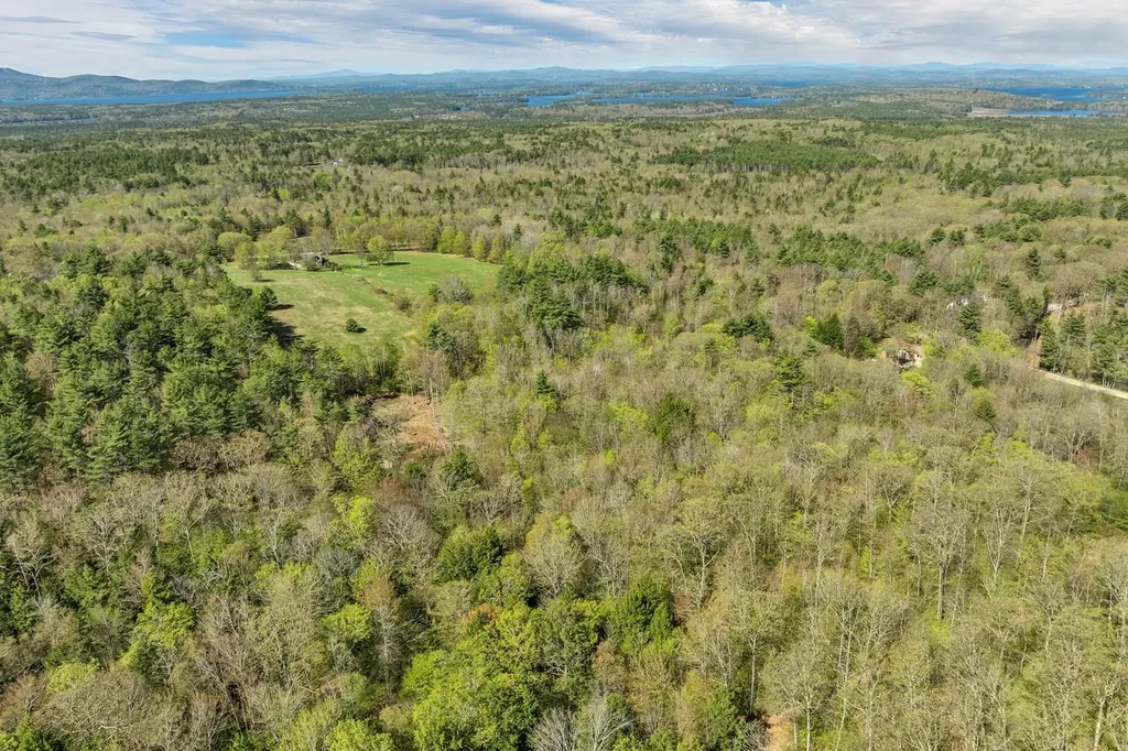 113 Federal Corner Road Tuftonboro NH 03816