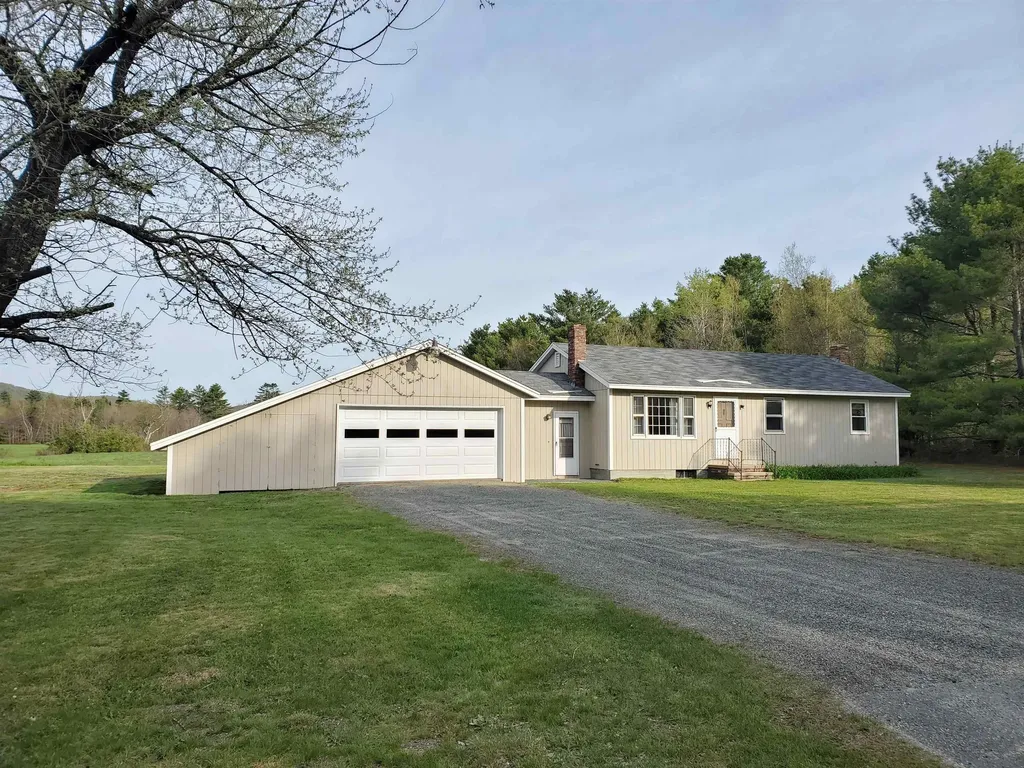 12 Prescott Hill Road Grafton NH 03240