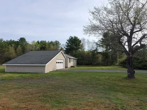 12 Prescott Hill Road Grafton NH 03240