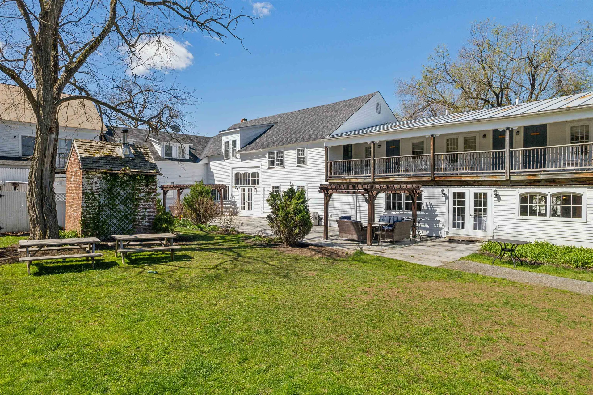 9 Main Street Lyme NH 03768