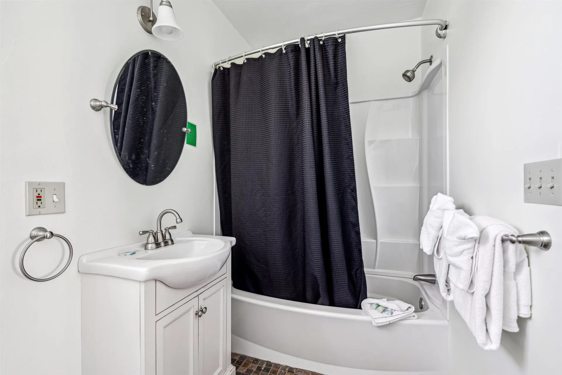 9 Main Street Lyme NH 03768