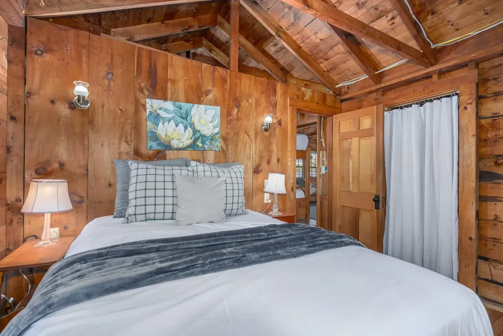 107 Merrill Road Strafford NH 03884