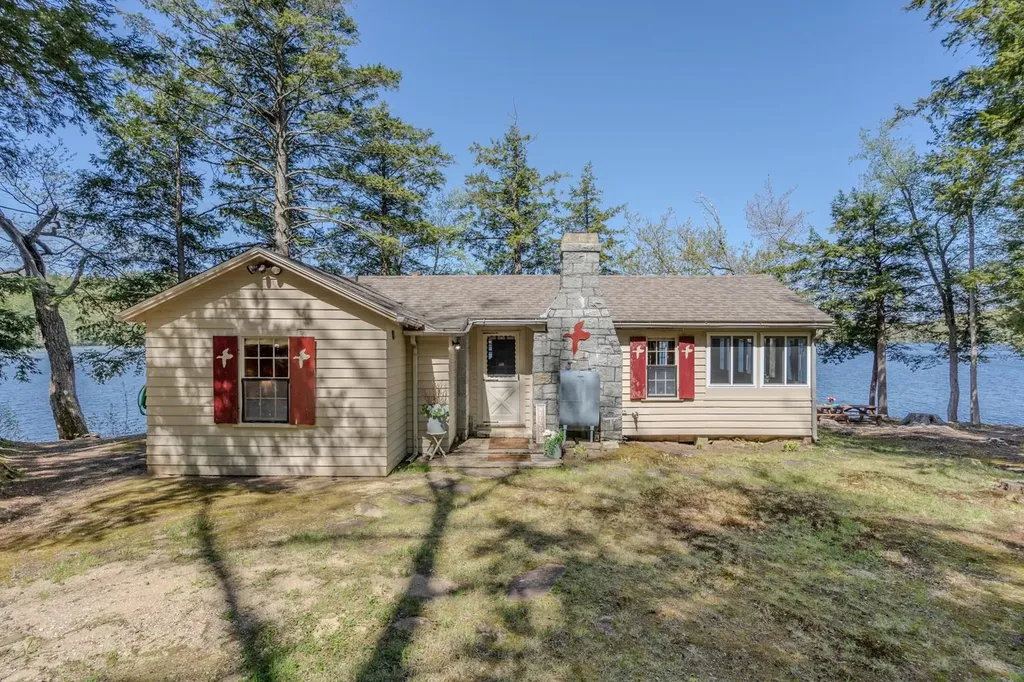 107 Merrill Road Strafford NH 03884