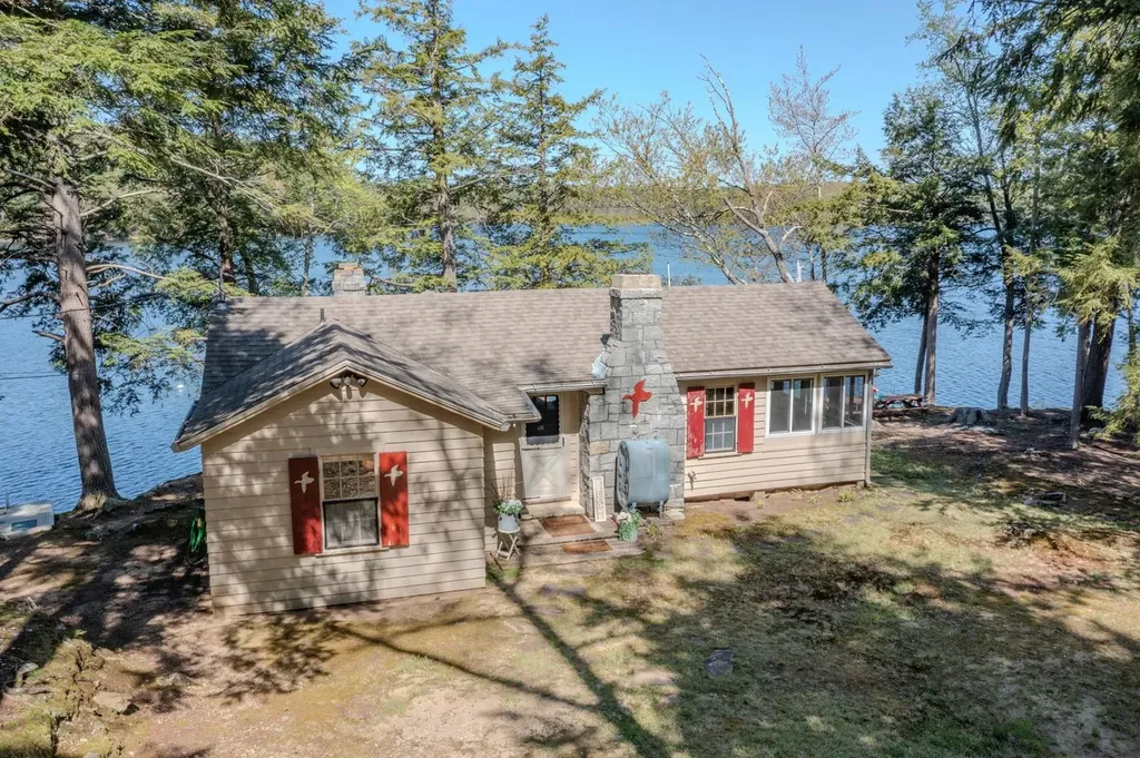 107 Merrill Road Strafford NH 03884