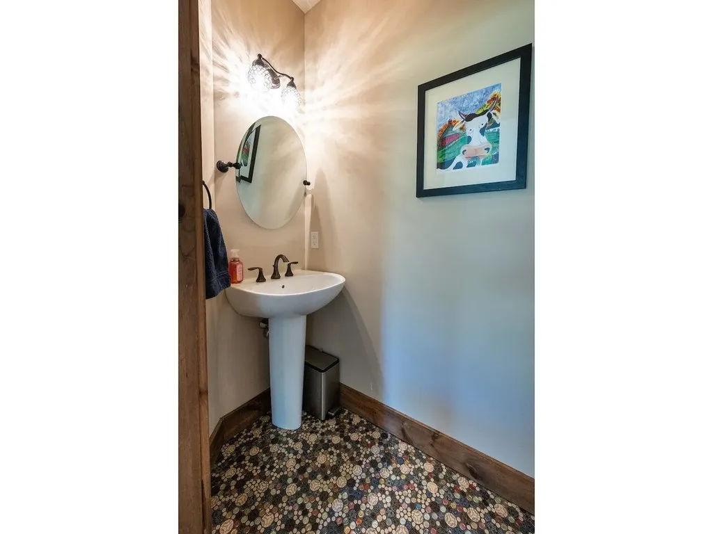 45 Dustetrail Road Fairfax VT 05454