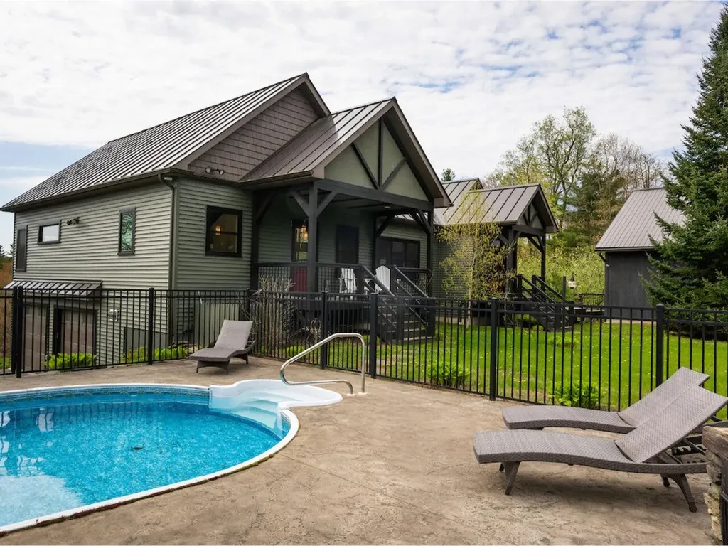 45 Dustetrail Road Fairfax VT 05454