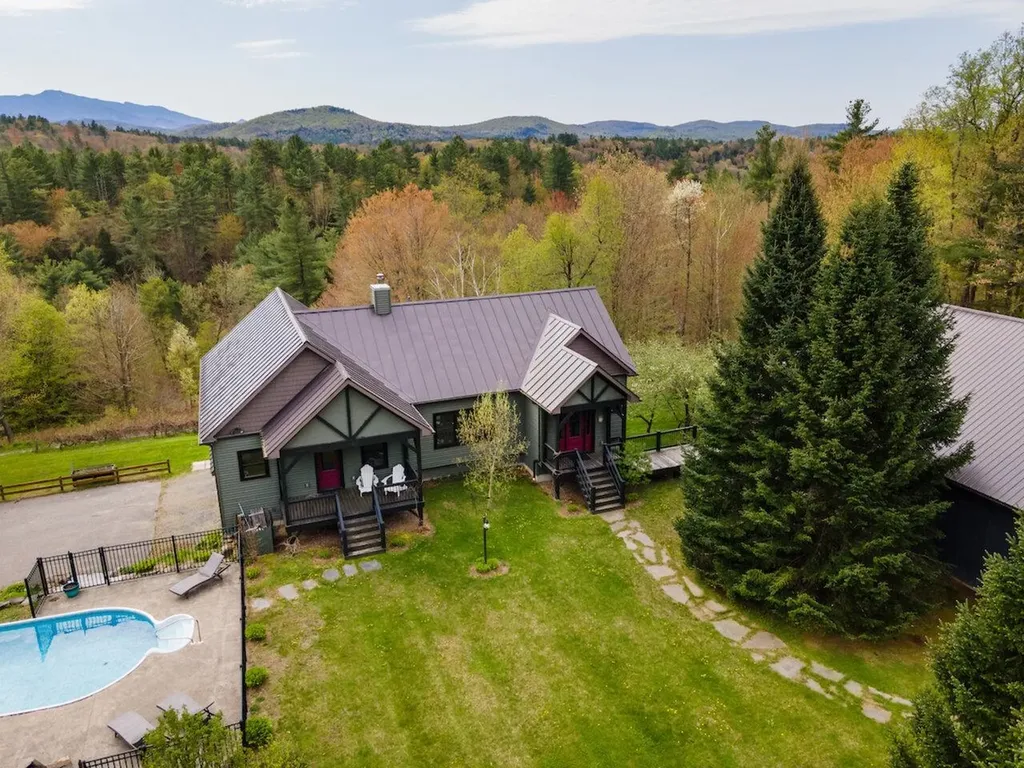 45 Dustetrail Road Fairfax VT 05454