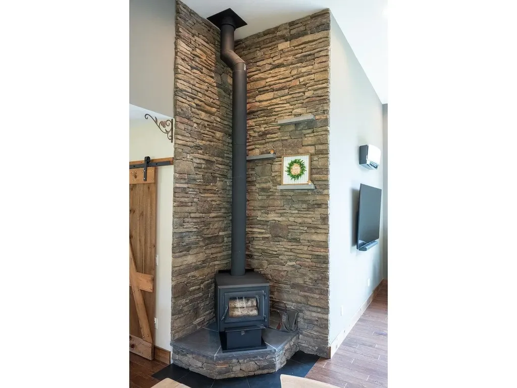 45 Dustetrail Road Fairfax VT 05454