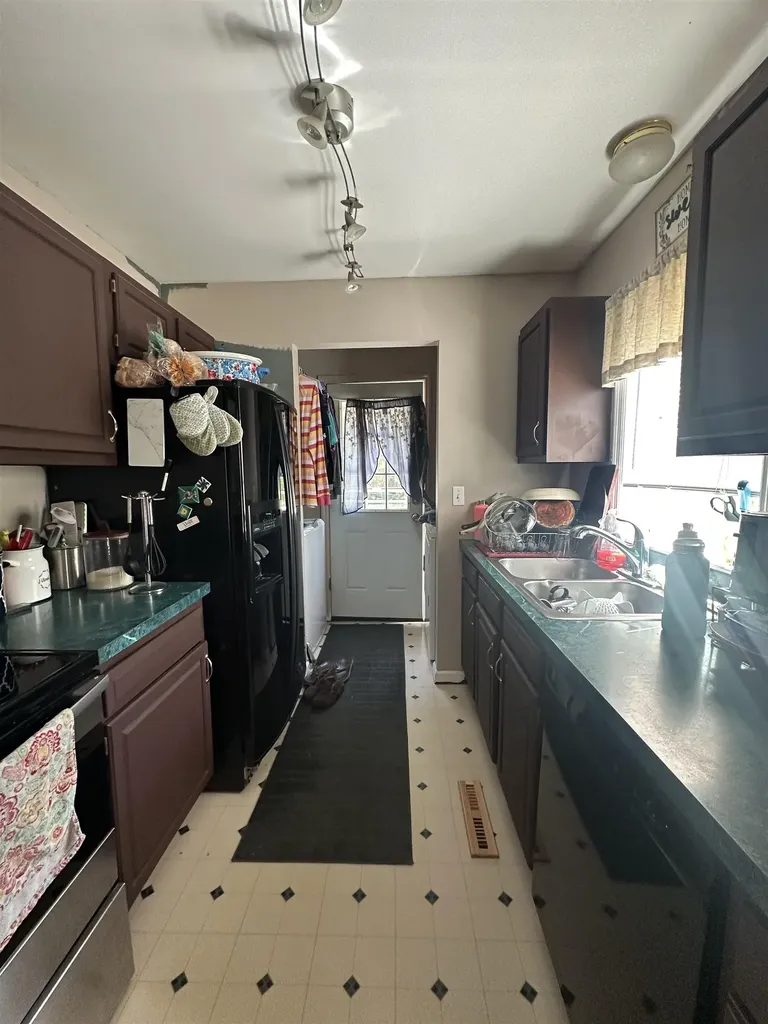 75 South Main Street Troy NH 03465