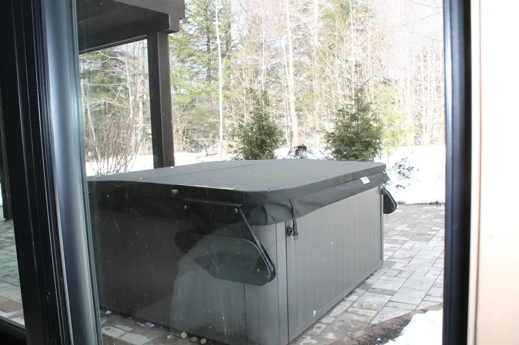 330 South Peak Road Lincoln NH 03251