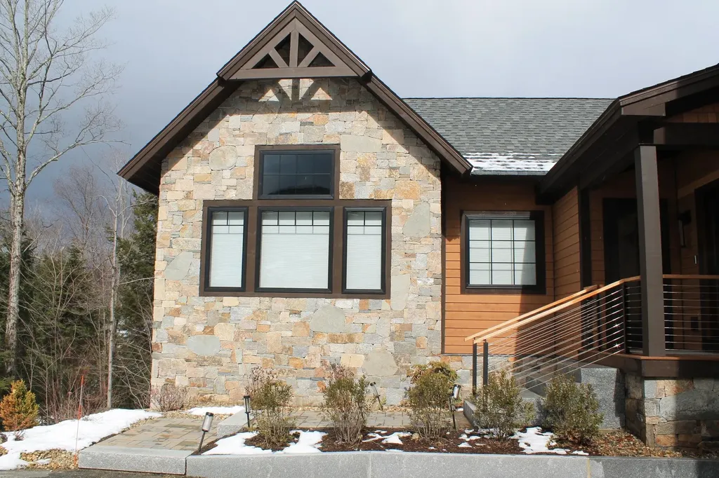 330 South Peak Road Lincoln NH 03251