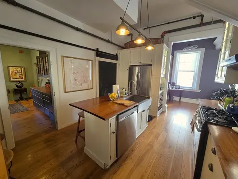 13 Kimball Hill Putney VT 05346