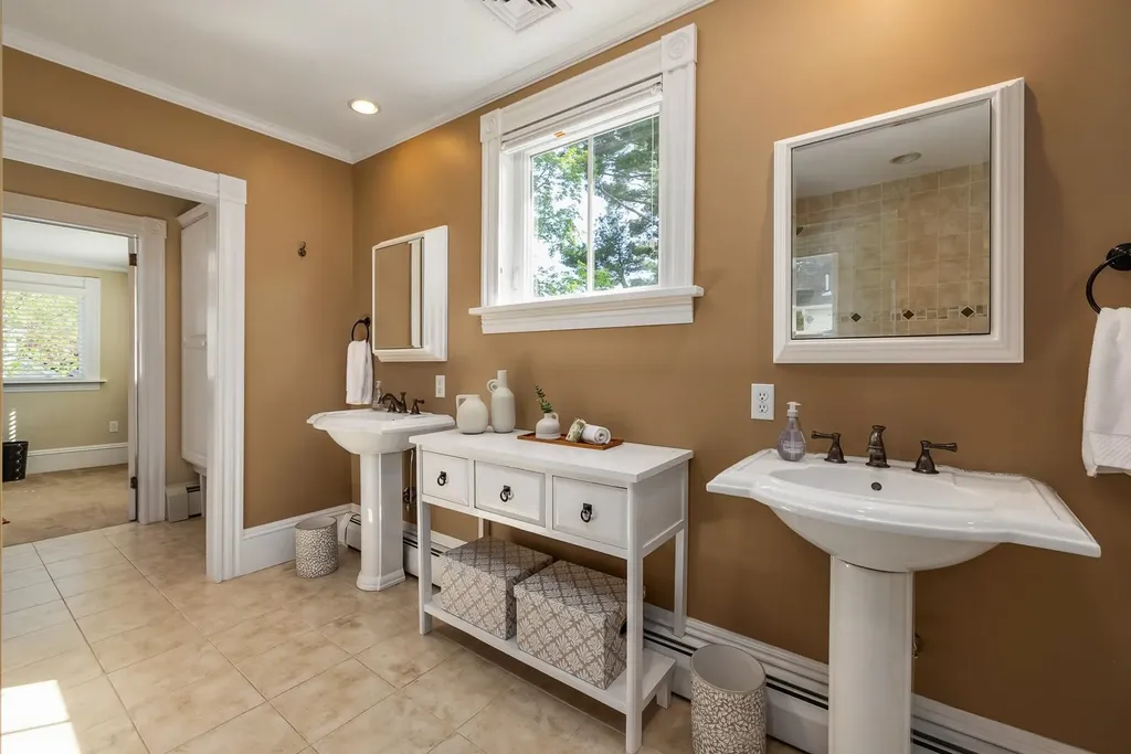 6 Gill Street Exeter NH 03833