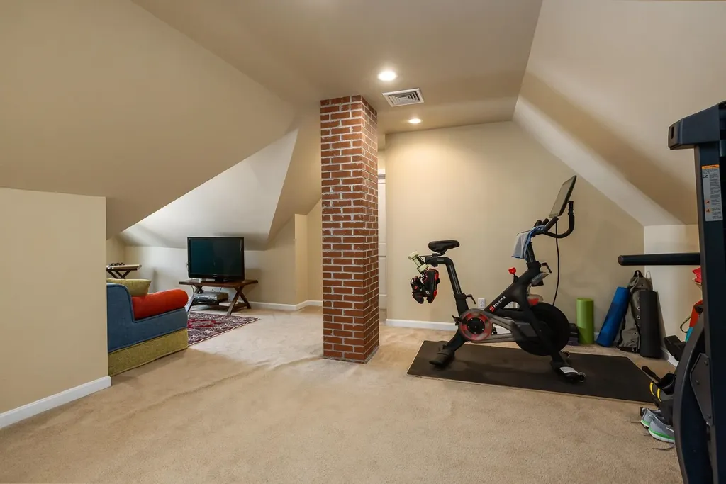 6 Gill Street Exeter NH 03833