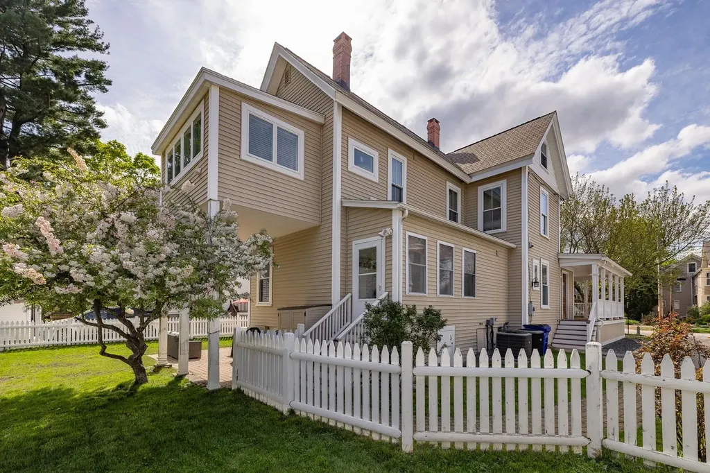 6 Gill Street Exeter NH 03833