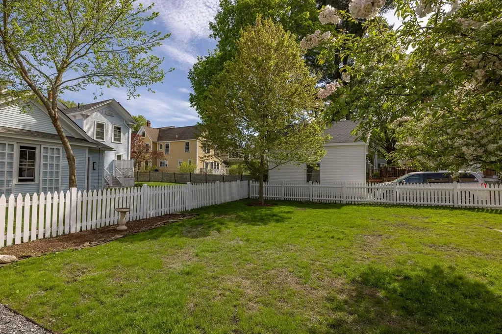 6 Gill Street Exeter NH 03833